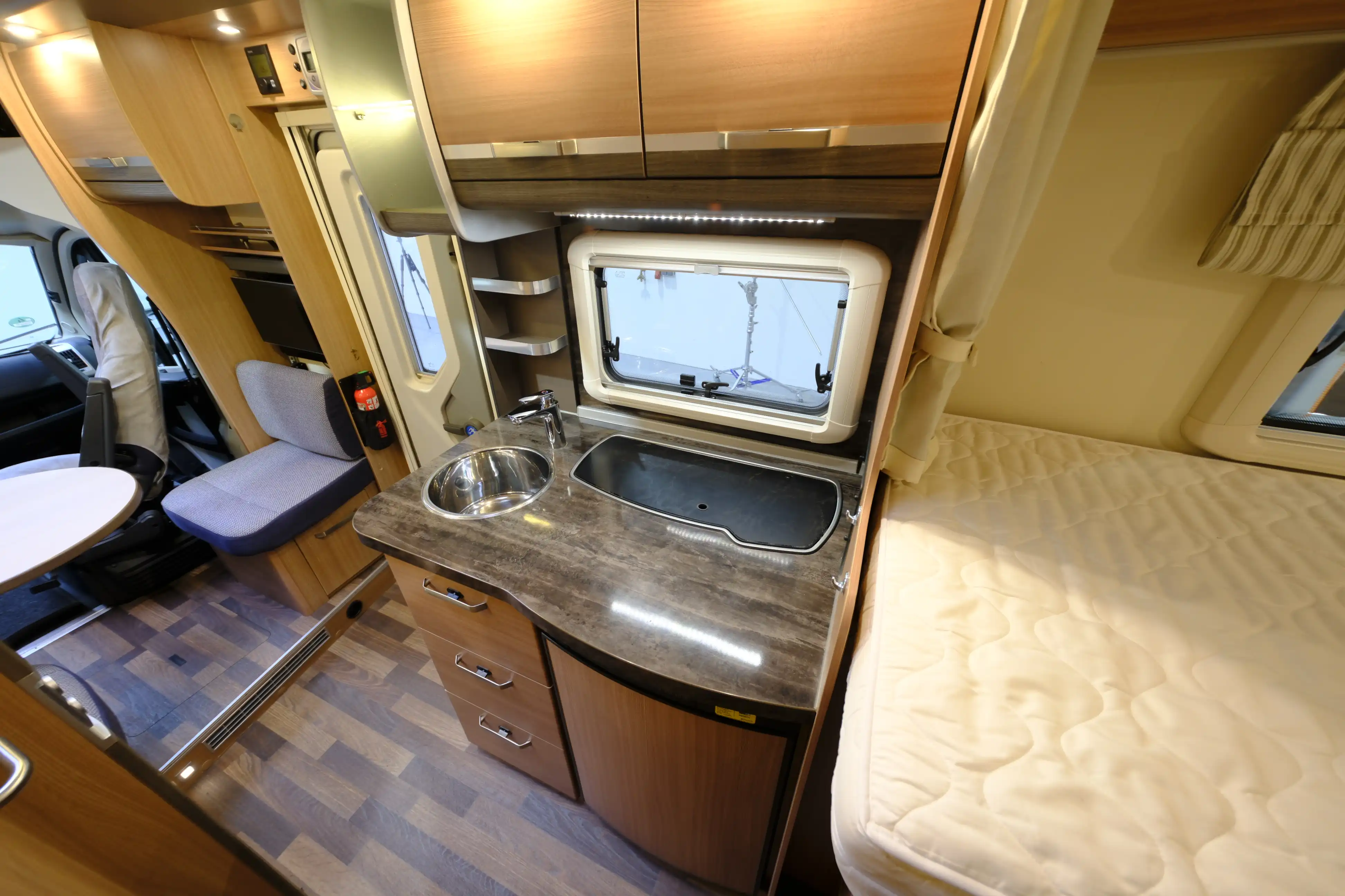 KNAUS SKY TI 650 MEG Silver Selection - Ansicht 10